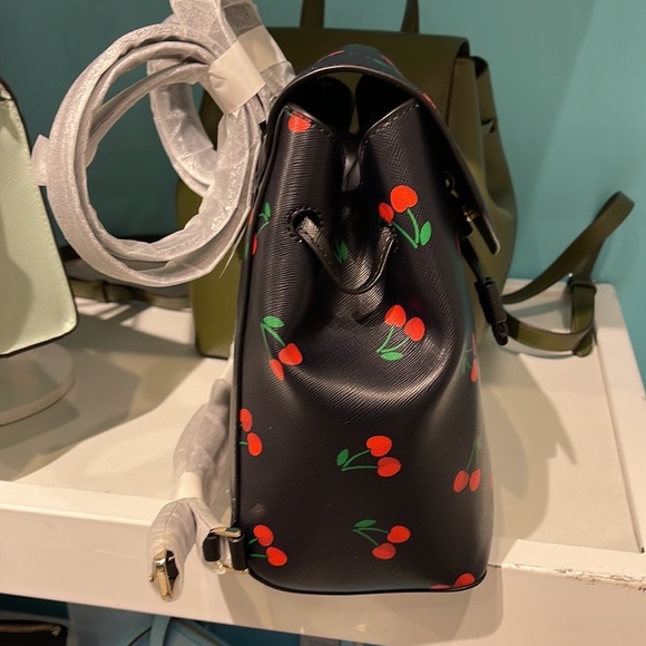 Kate Spade lizzie medium flap backpack
BLACK MULTI - Picture 15 of 16